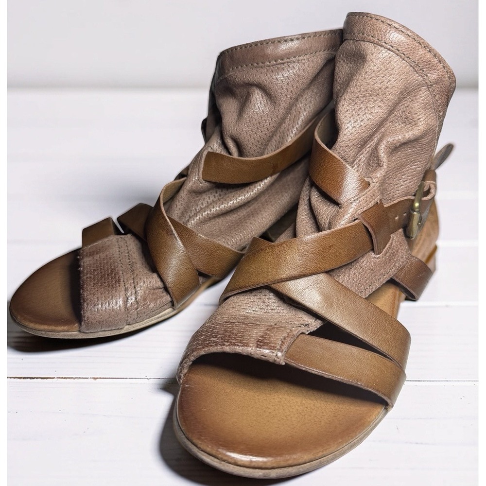 Miz Mooz Cassidy Sandals Women's 39 / 8 Brown Leather Strappy Gladiator Boho NEW